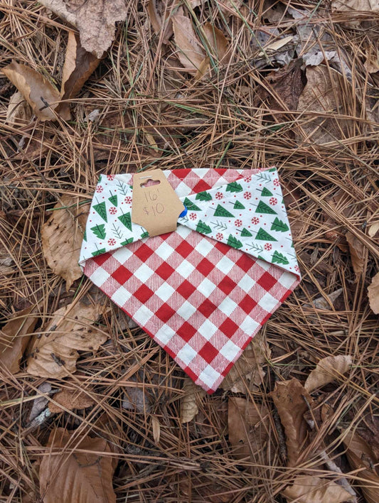 15' and 16' Christmas Dog Bandana