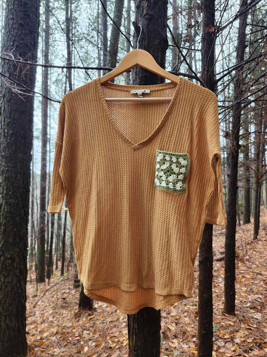 3/4 sleeve shirt, size XS